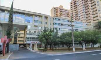 Imagem 3: Apartamento 01 quarto, sala, cozinha conjugada com armários, com garagem coberta