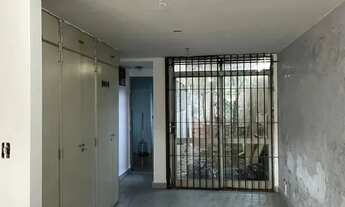 Imagem 2: Prédio comercial