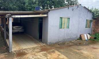 Imagem 2: Casa com 3 Barracões - Rua Canaã