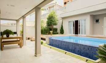 Imagem: Casa de condomínio em Rua Praga - Alphaville