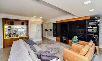 Imagem 3: Apartamento de 130 m² de área privativa, mobiliado, com 3 dormitórios, 3 suítes, 2 vagas