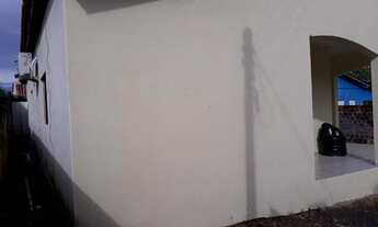 Imagem 4: Casa com 3 quartos, sala, cozinha e área + edícula com 1 quarto, banheiro e garagem