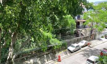 Imagem 4: Ótimo apartamento, frente de rua sem saída arborizada muito verde com segurança