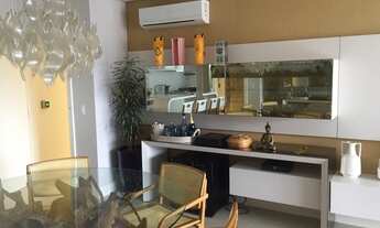 Imagem 7: Belíssimo apartamento de três dormitórios com suíte mobiliado pé na areia e vista mar Flo