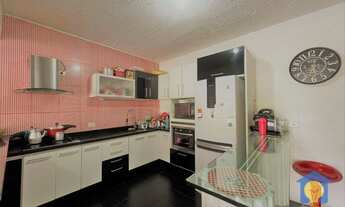 Imagem 1: Casa com 3 dorms à Venda por R$ 385.000 - Jardim Sílvia - Centro Embu das Artes/SP