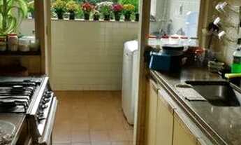 Imagem 4: Quarto Individual em Apartamento de Luxo