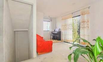 Imagem 3: House / Two / Store para venda em Cidade Industrial de 200.00m² com 2 Quartos e 3 Garagens