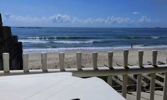 Imagem: Casa a beira mar, pé na areia, férias