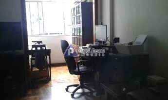 Imagem 2: Apartamento de 2 Quartos no Humaita