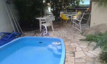 Imagem: Casa de rua à venda, 6 quartos, 5 suítes