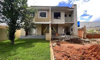 Imagem 5: SOBRADO COM SUÍTE E SACADA NO ROÇA GRANDE EM COLOMBO