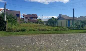 Imagem: Terreno a beira mar