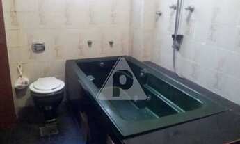 Imagem 5: Copacabana - 2 quartos com suíte e dependências em rua nobre