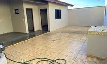 Imagem 5: Casa para aluguel e venda tem 115 metros quadrados com 4 quartos