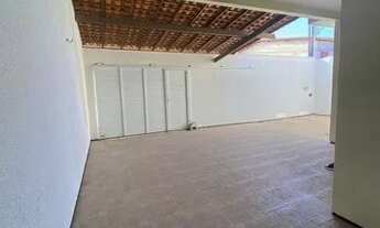 Imagem 4: Alugo casa próx a praça da família no Itapiraco/ 3 quartos/2 banheiros/ 3 vagas/portao aut