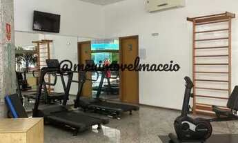 Imagem 4: Apartamento para aluguel possui 245 metros quadrados com 4 quartos em Ponta Verde - Maceió