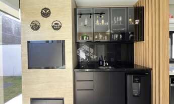 Imagem 6: Casa a venda em Condomínio Fechado com 3 quartos, uma suíte, em Santa Maria