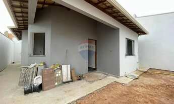 Imagem: Casa à venda no bairro Parque Montreal