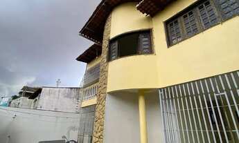 Imagem: Vendo casa a poucos metros do Cenaza - duplex