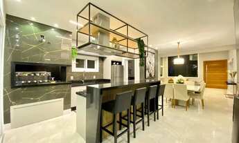 Imagem 4: Oportunidade no condomínio! Casa finamente mobiliada e decorada!