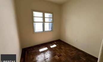 Imagem 6: Apartamento térreo com pátio privativo em localização estratégica