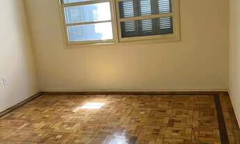 Imagem 4: Apartamento térreo com pátio privativo em localização estratégica