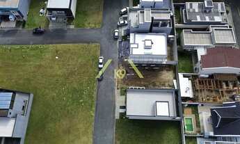 Imagem 4: Terrenos medindo de 200m² a 215m² de área útil no Campo Pequeno em Colombo