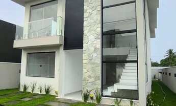 Imagem 2: Casa duplex com piscina quartos espaçosos e acabamento de primeira em estilo moderno no Ho