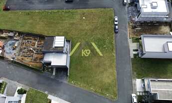 Imagem 2: Terrenos medindo de 200m² a 215m² de área útil no Campo Pequeno em Colombo