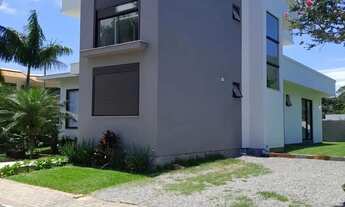 Imagem 3: Casa de Alto Padrão com 4 Suítes a 200m da Praia em Ponta das Canas