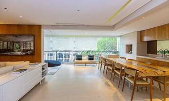 Imagem: Apto impecável com 156 m2, 3 suítes e