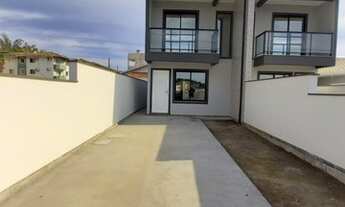 Imagem 2: Sobrado para venda possui 95 metros quadrados com 2 quartos em Centro - Forquilhinha - SC