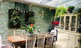 Imagem 2: Casa de condomínio para aluguel e venda possui 200m2 com 3 quartos