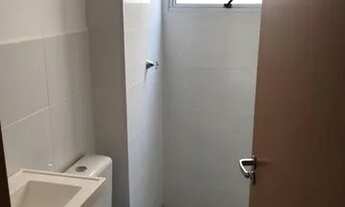 Imagem 4: VENDO APARTAMENTO TÉRREO COM 2/4, SALA, COZINHA E BANHEIRO COM BOX E CONDOMÍNIO COM ÁREA D