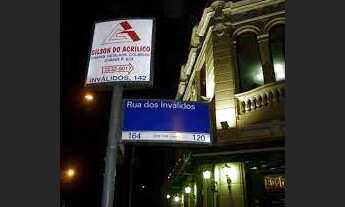 Imagem 3: Prédio comercial, com vários boxes garagem. Tenho 3 para venda a partir de R$ 15.000,00