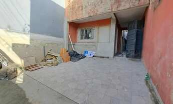 Imagem 2: Casa Térrea Impecável de 65m2 com 1 dorm e 1 vg com portão automático no Jardim Independên