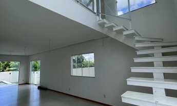 Imagem 6: Casa de condomínio sobrado para venda possui 180 metros quadrados com 4 quartos