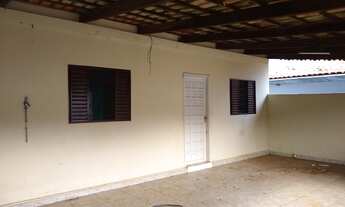 Imagem 2: Casa para venda tem 257 metros quadrados com 3 quartos em São Francisco - Goiânia - GO