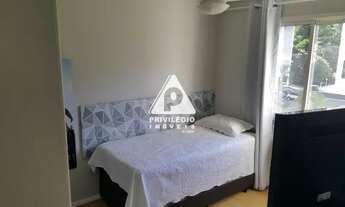 Imagem 6: Privilégio Imóveis vende: Excelente Apartamento, quatro quartos na Tijuca - RJ