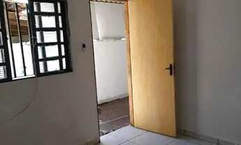 Imagem 2: Aluga-se casa de fundo