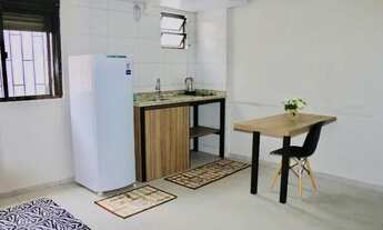 Imagem 4: Linda Kitnet no Pantanal (ao lado da UFSC)- Apenas Mulheres