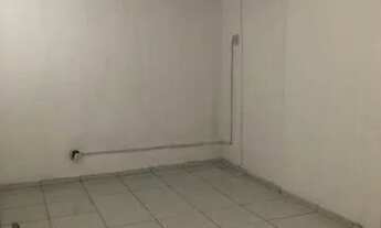 Imagem 3: Casa para aluguel e venda possui 180 metros quadrados com 5 quartos