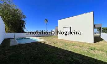 Imagem 6: Ninho Verde 1, casa com 3 dormitórios, excelente área de lazer com piscina, próximo a port