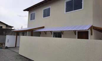 Imagem 2: Casa para aluguel anual com 3 dormitórios, sendo uma suíte no Campeche-Florianópolis/SC