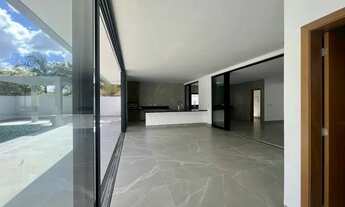 Imagem 4: Casa de condomínio sobrado para venda tem 450 metros quadrados com 4 quartos