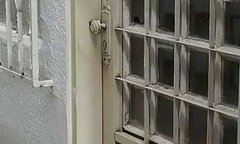 Imagem 2: Alugo casa fundos no centro