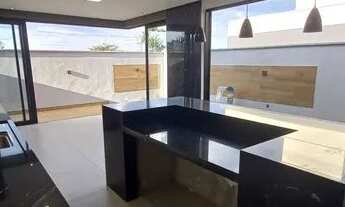 Imagem 4: Casa de condomínio térrea para venda com 226 metros quadrados com 4 quartos