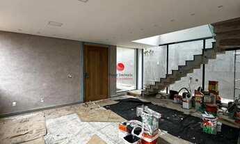 Imagem 4: Casa de Alto Padrão à Venda - 4 Quartos, 4 Banheiros, 266 m² construídos em lote de 360 m²