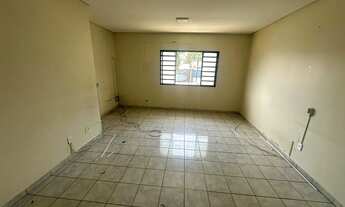 Imagem 4: Alugo Galpão com 4 Salas - Avenida Juscelino Kubitscheck - Jardim Presidente