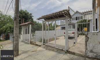 Imagem: Casa semi mobiliada, 4 dormitórios no Bairro